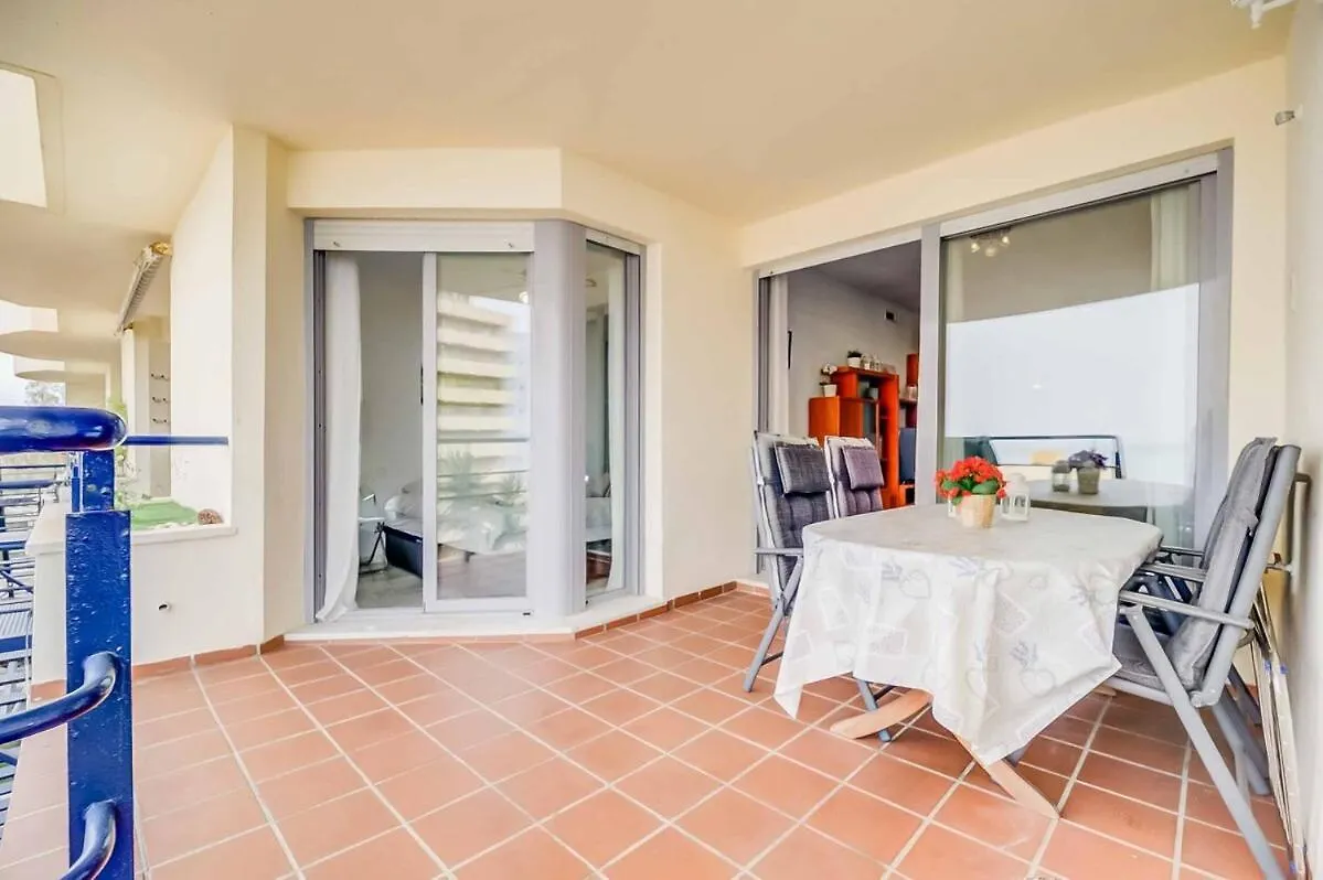 132 - Charming Apartment With Sea Views, Fuengirola! 0*, フエンヒロラ スペイン
