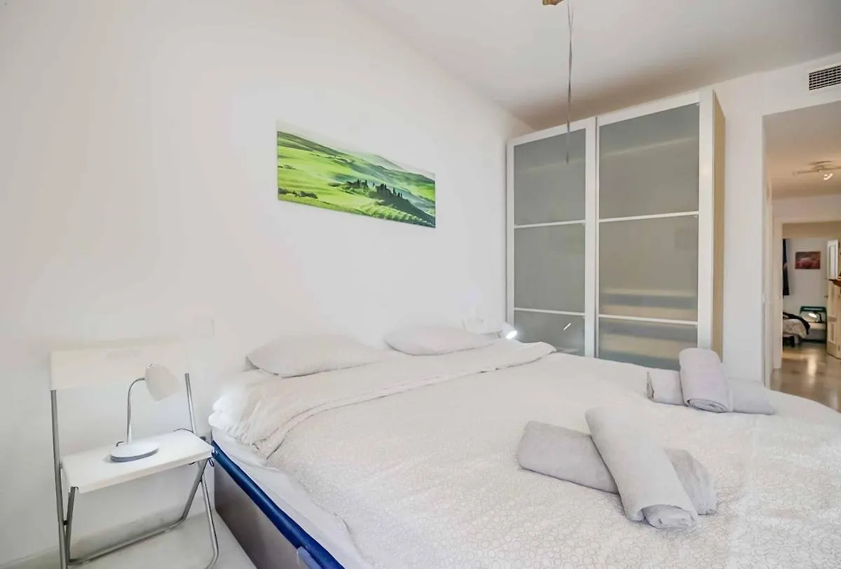132 - Charming Apartment With Sea Views, Fuengirola! スペイン