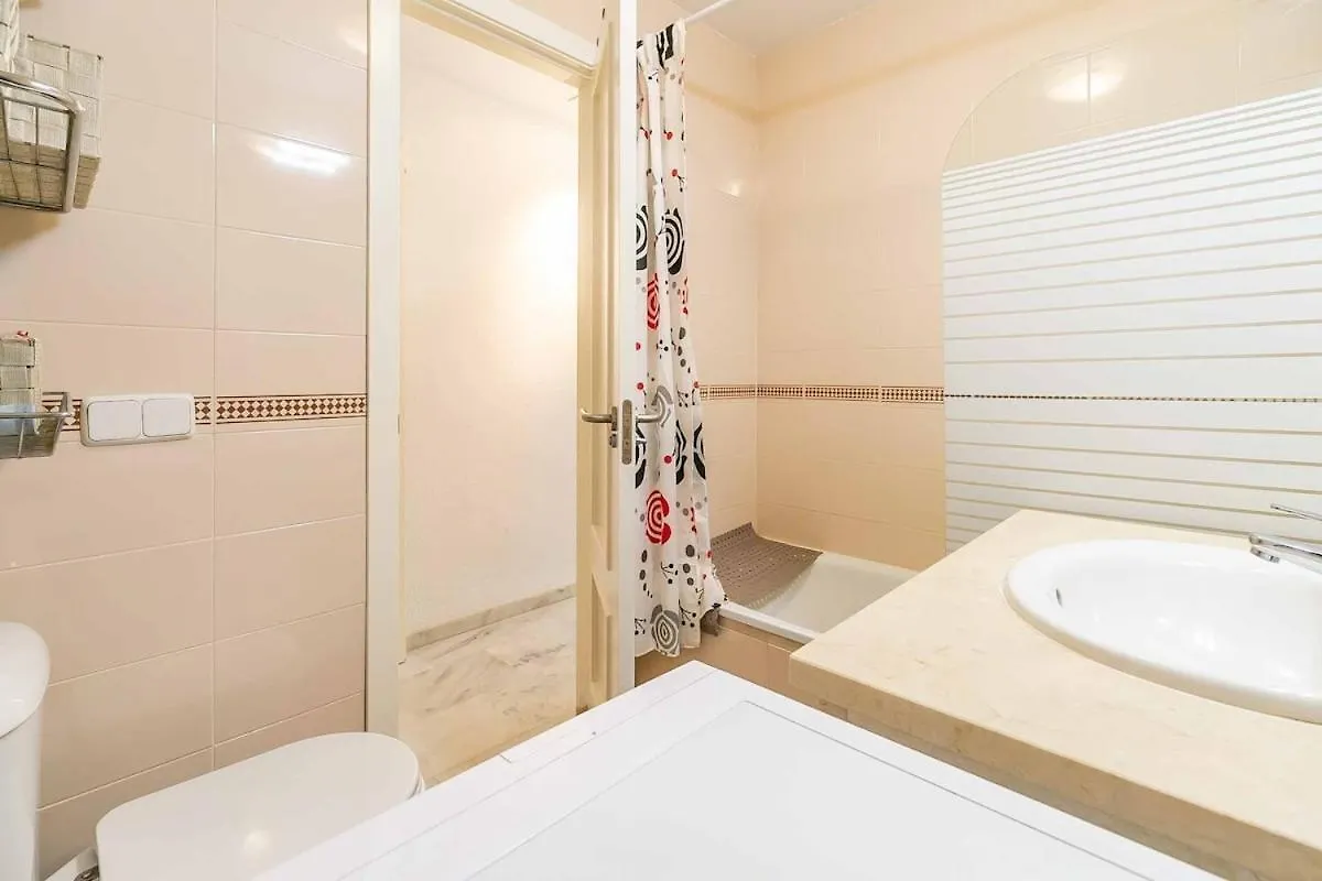 132 - Charming Apartment With Sea Views, Fuengirola! フエンヒロラ